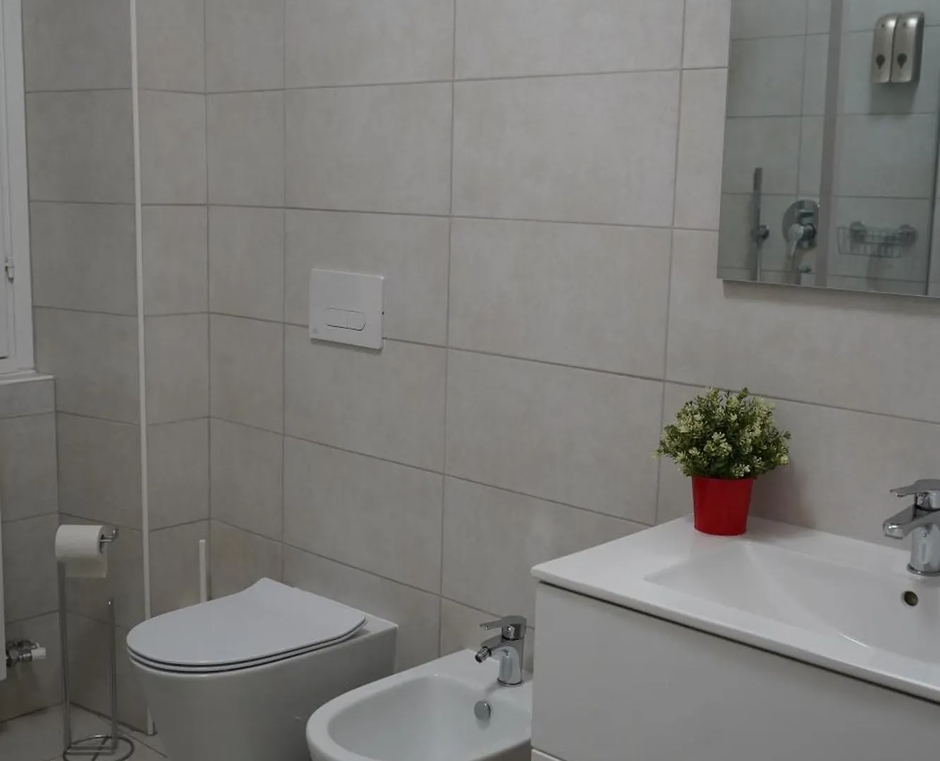 Art Home Apartment Navigli Milan 0*,