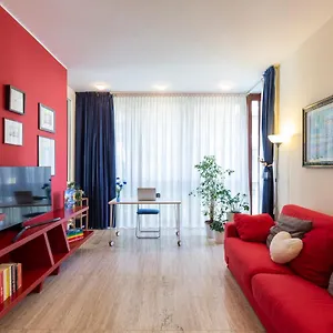 Twins - Tolstoj District Milano
