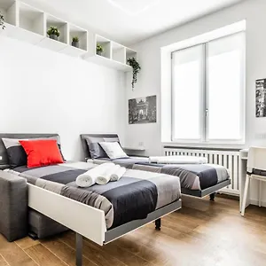 City Life House-red San Siro & Duomo Milano