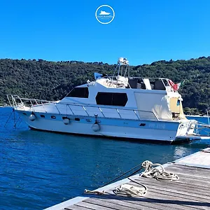 https://yachtannablu.hotelitalianriviera.com